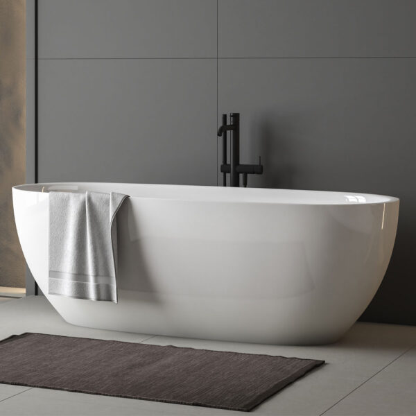 WHITE FREESTANDING BATH